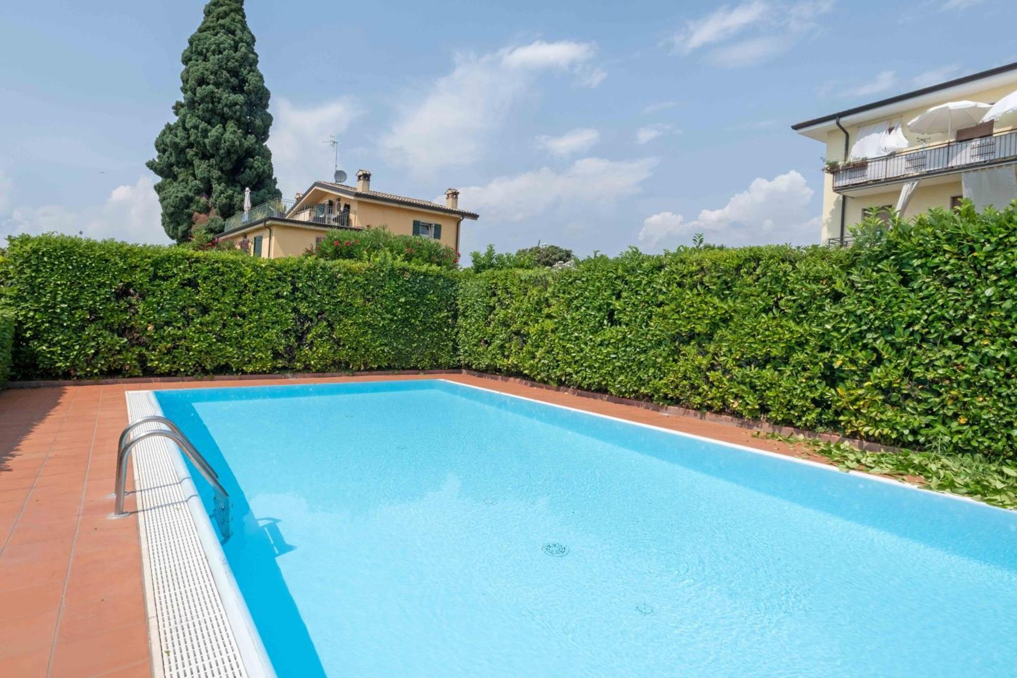 Apartmentsgarda - Rosa Chiare バルドリーノ エクステリア 写真